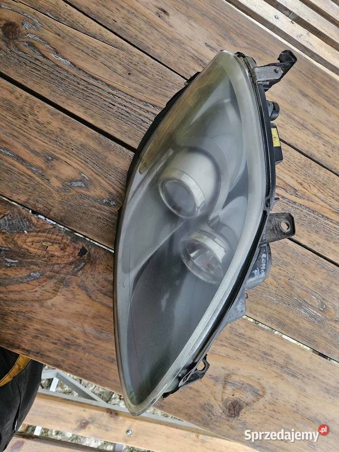 Lampa Fiat croma xenon prawa Gotkowice