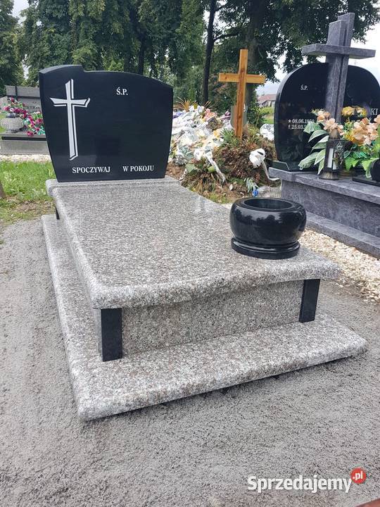 nagrobek pojedynczy brąz królewski szwed z Świdnica