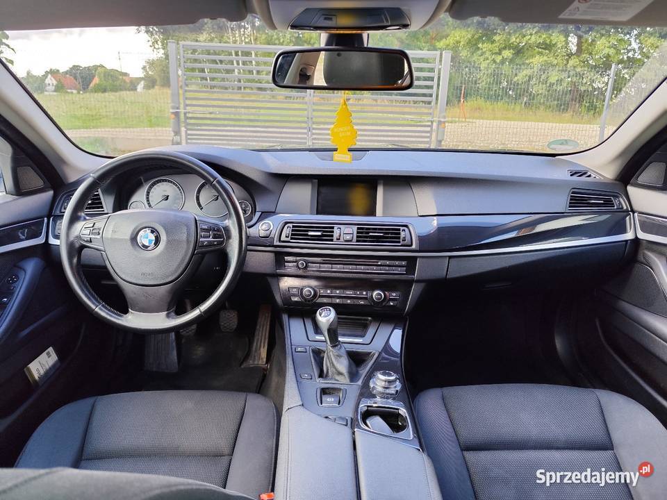 2011 BMW 520d F11 FILM