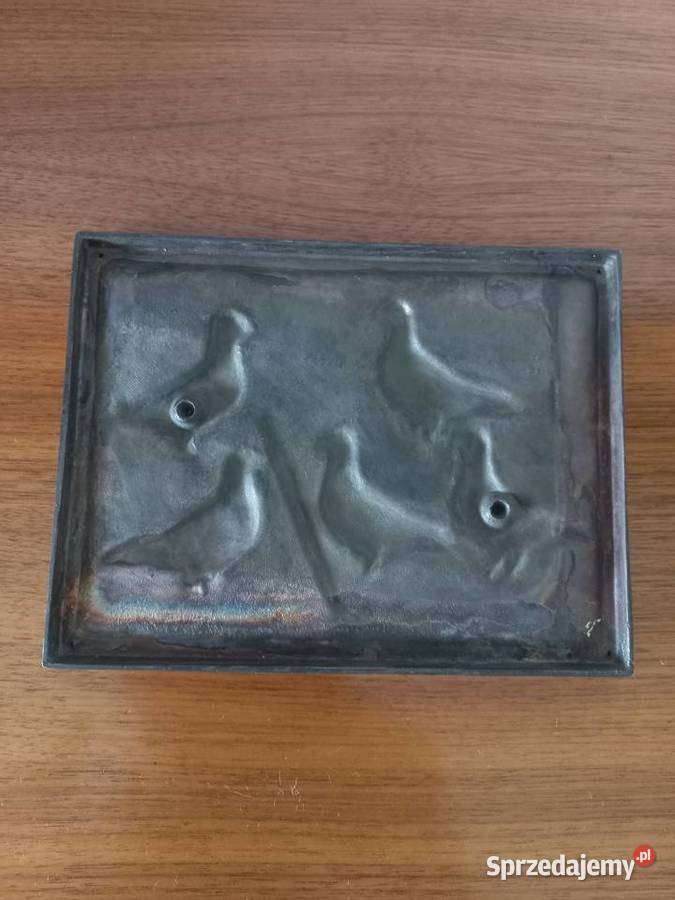 Relief rzeźba odlew Gołębie cyna Toruń