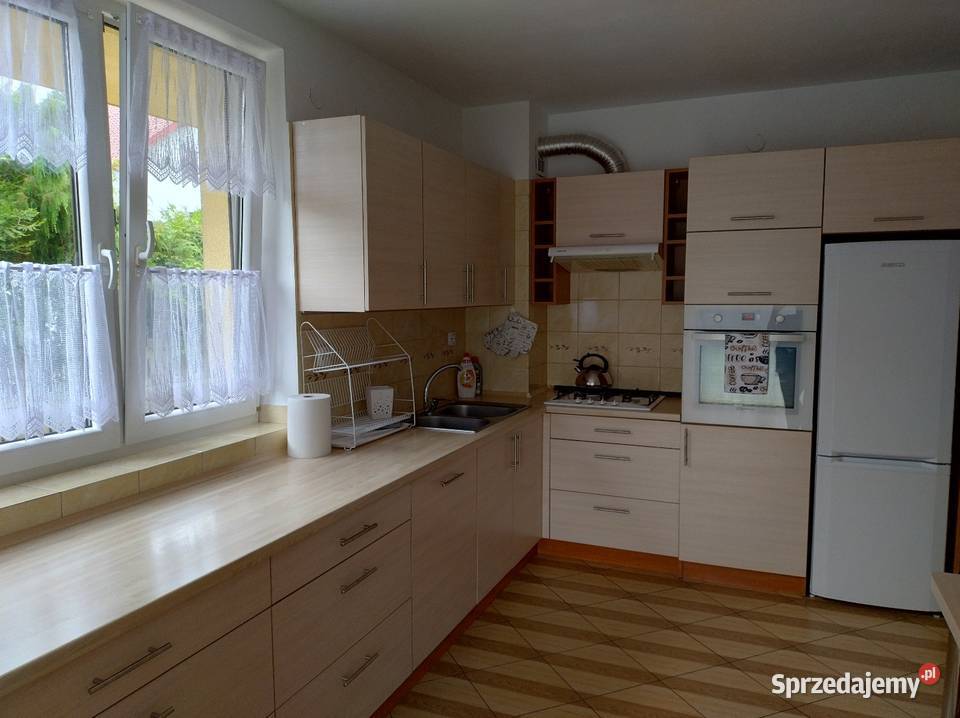 Wynajmę dom jednorodzinny w Jędrzejowie strych