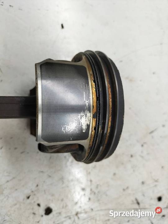 TŁOK KORBOWÓD 076182 14 TSI Audi A3 II 20032013