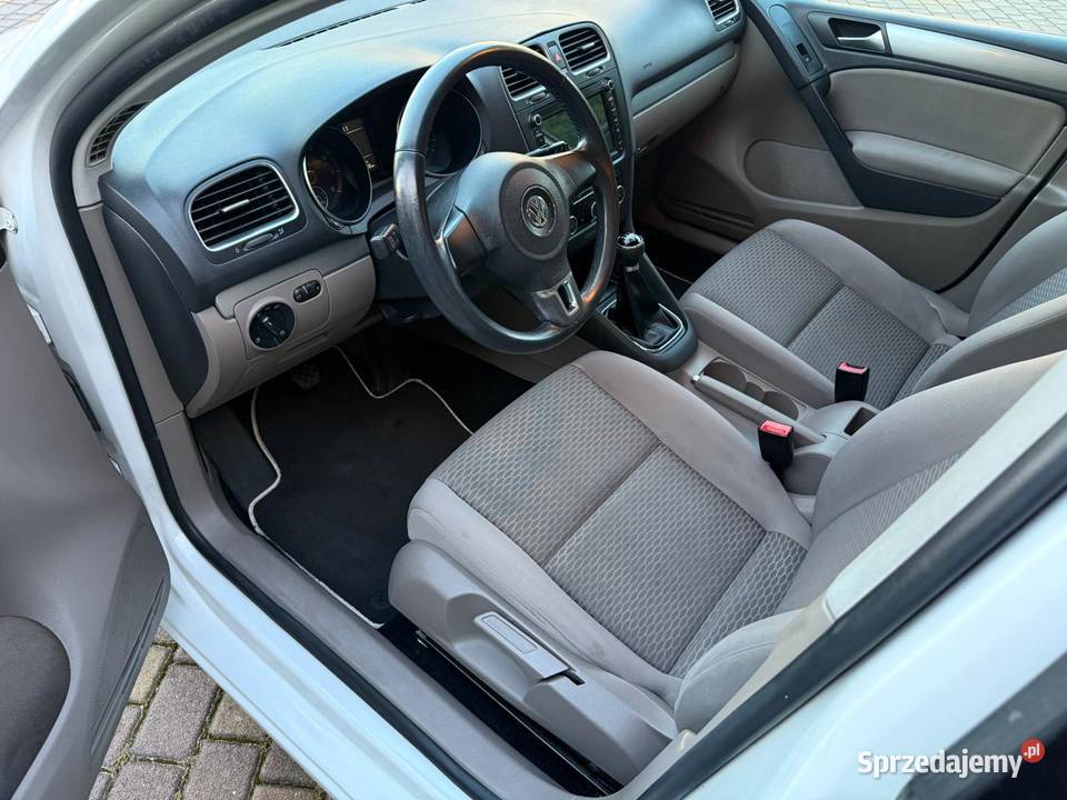 Volkswagen Golf VI 14 MPI Podgrzewane Fotele Hak Volkswagen sprzedam
