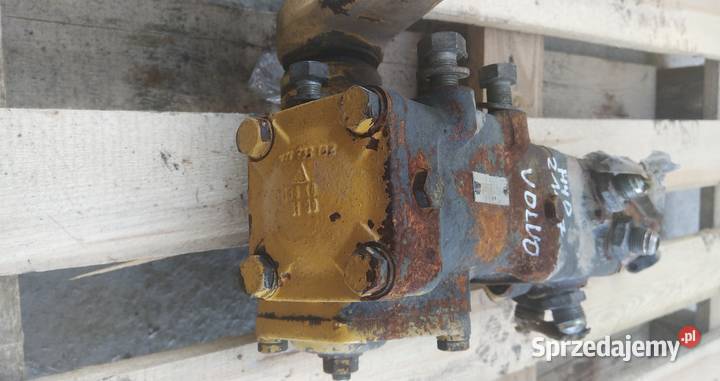 Pompa sterująca ZF 7421 955 121 VOLVO HYD 2117