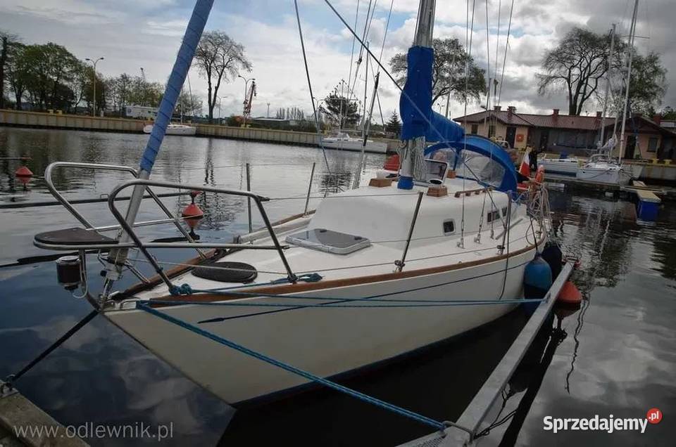 jacht żaglowy CARTER 30 dł9 m zanurz 15m 36 m2 Szczecin sprzedam