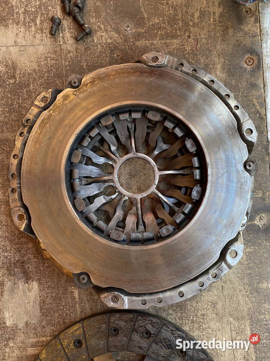 Koło dwumasowe z sprzęgłem Master 3 Wrocław sprzedam