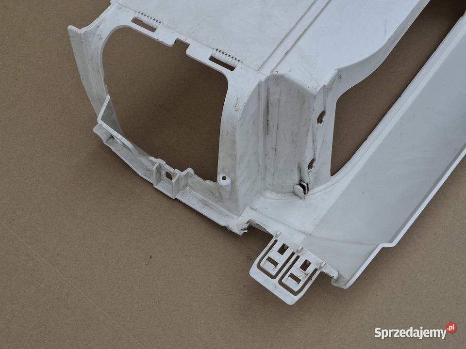 DAF XF 106 EURO 6 STOPIEŃ DOLNY PRAWY OBUDOWA Bieleń sprzedam