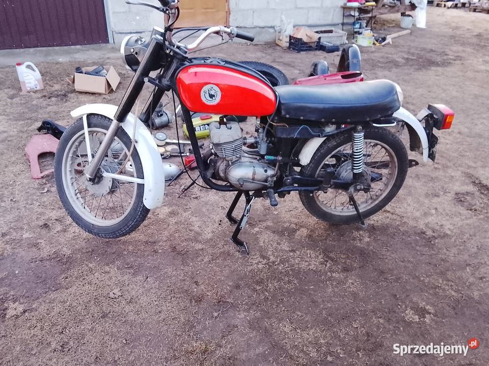 Sprzedam WSK w oryginalnym malowaniu 85 r Koło
