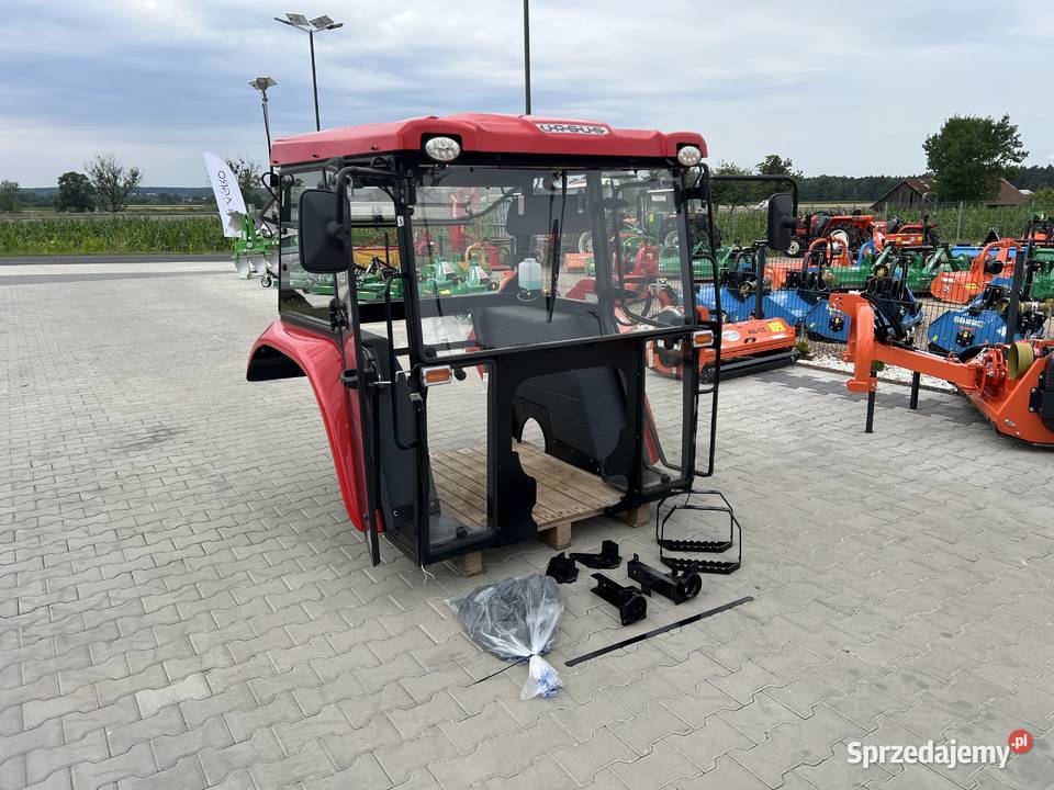 Kabina ciągnikowa Ursus C330 Ursus C360 MF235 Dębica