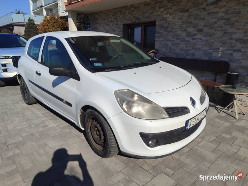 Renault Clio 2006 15 diesel 3 drzwi radio Woźniki