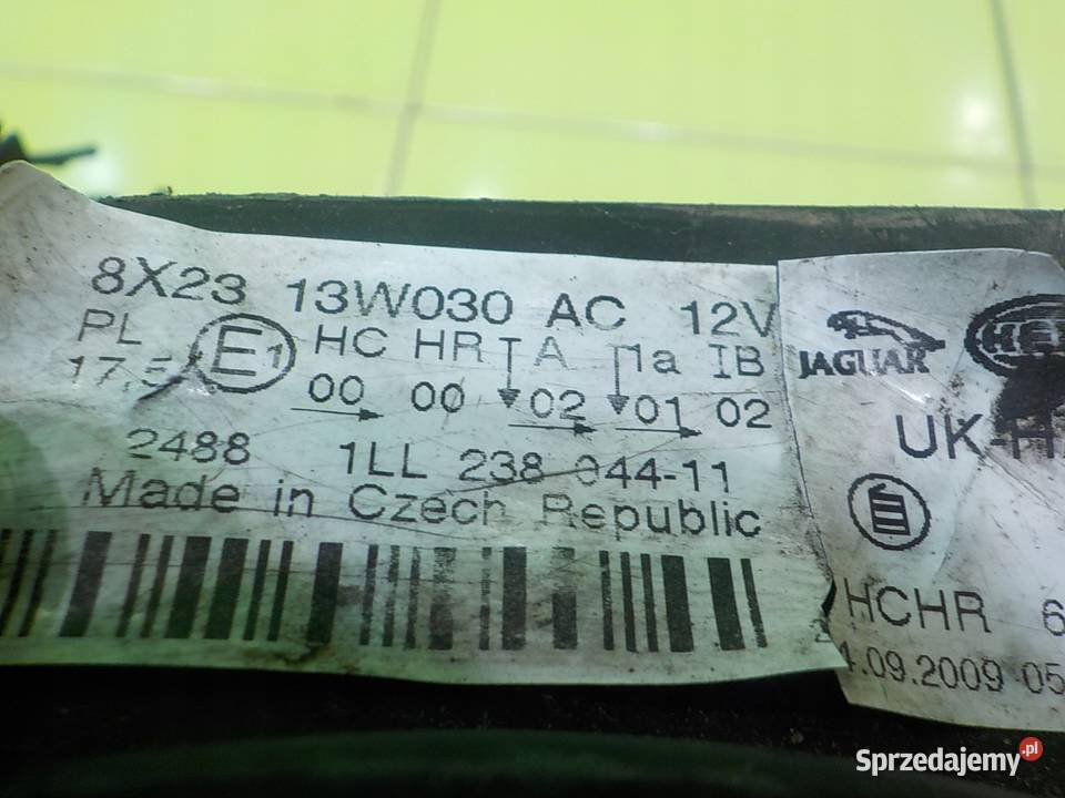 JAGUAR XE 30 D AUT 09r SEDAN lampa lewa przod Suków
