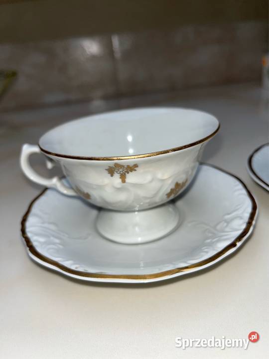 Filiżanka Wawel Made in Poland Biała złocona Porcelana i szkło sprzedam