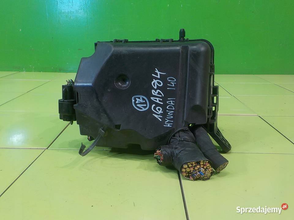 HYUNDAI i40 17 CRDI AUT 13r 4D skrzynka osobowe