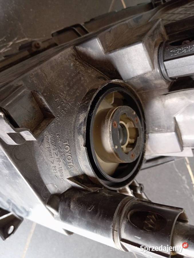 Lapa lewa Toyota RAV4 III używana w stanie Bogucin