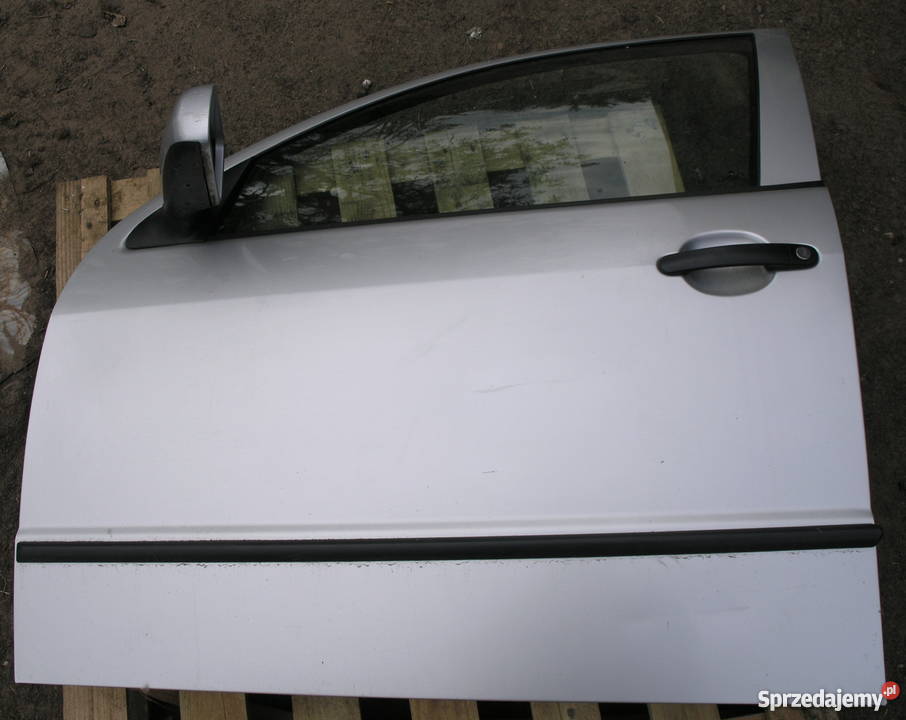 Na sprzedaż drzwi do Skody Fabia i rocznik 2004 Mieścisko