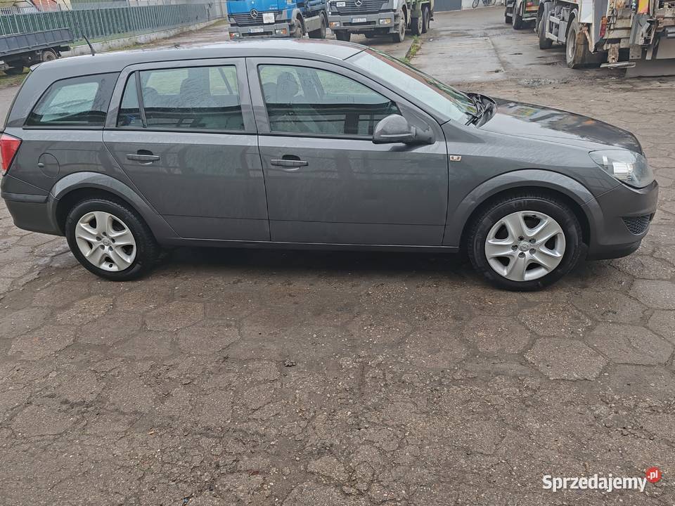 Opel Astra H 14 Benzyna światła przeciwmgielne Braniewo