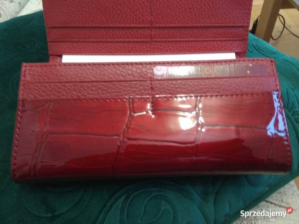 Portfel damski skórzany w kolorze bordo Dla kobiet Sosnowiec sprzedam