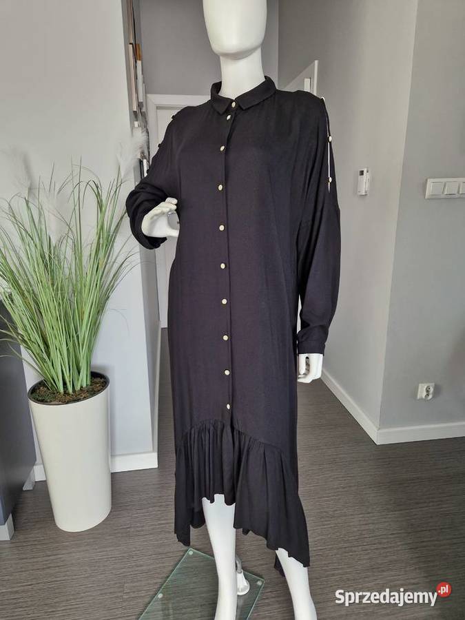 Czarna sukienka szmizjerka