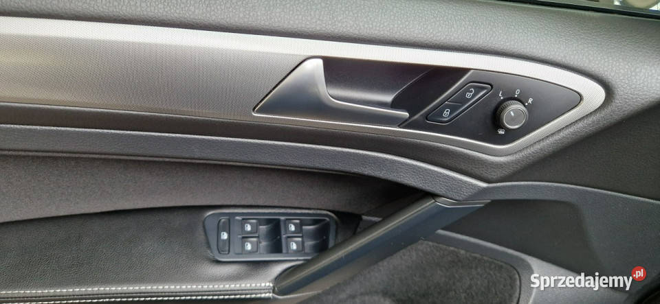 Volkswagen Golf 201920 opis W podanej ROCZNA czujnik parkowania