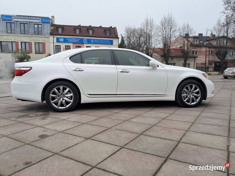 Piękny zadbany ikona komfortu Lexus Ls460 gniazdo USB Łódź