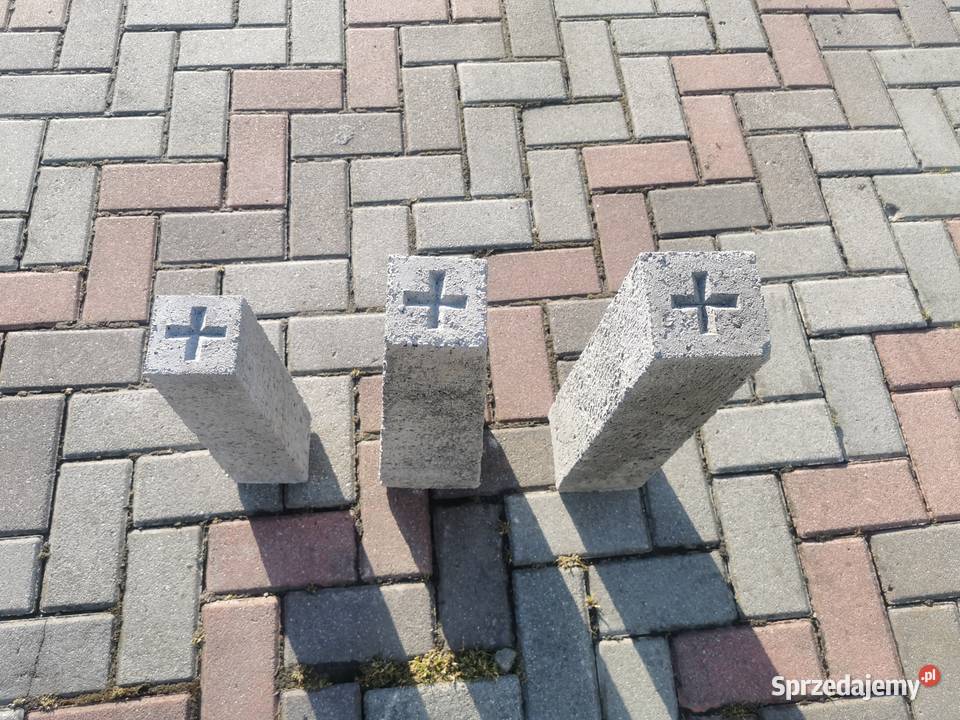 Słupki granicznepodcentry pasy rurki paliki Łącko
