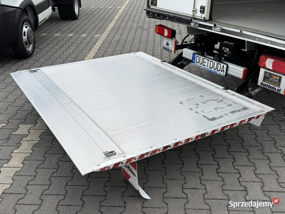 Iveco Daily 35S16 V WINDA CHŁODNIA 2929 8Palet świętokrzyskie Widełki