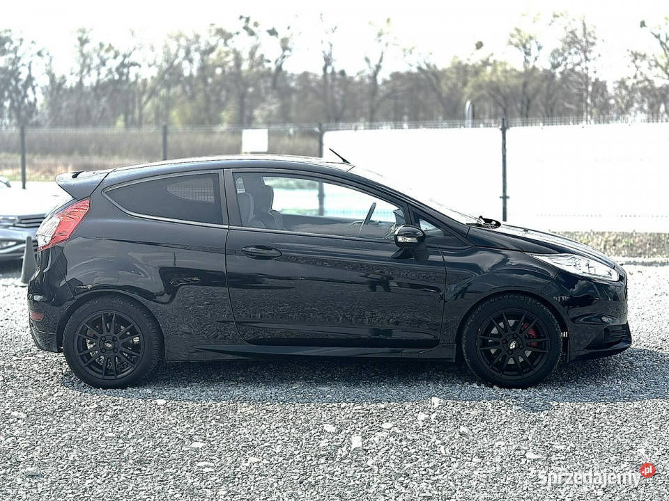 Ford Fiesta ST 2015r 16 16V EcoBoost 182 Salon immobilizer Fiesta dolnośląskie sprzedam
