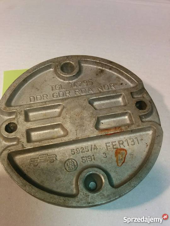 Wartburg Trabant tulejka z podstawą osobowe Stalowa Wola