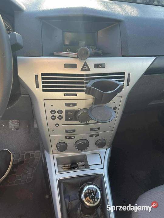 mam na sprzedaż Opla astrę h 17 cdti bez Czernikowo