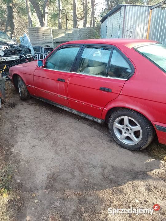 BMW 520iE34 do renowacji DAWCA CZESCI osobowe pomorskie Jastrzębia Góra