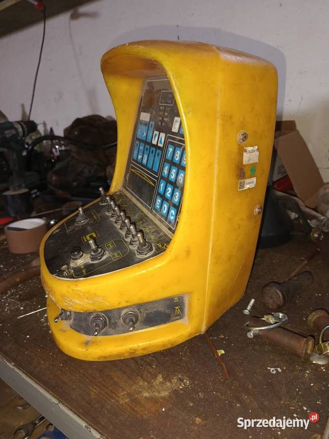 Części Komputer sterownik przepływomierz do Do opryskiwaczy Cieszątki sprzedam