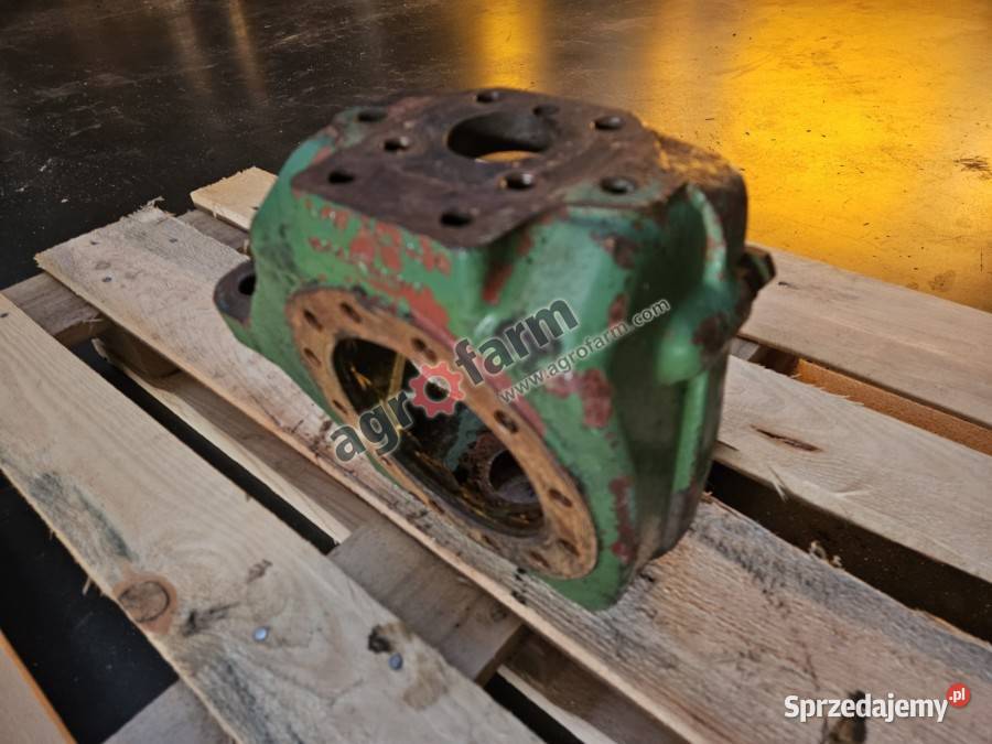 Zwrotnica LH FWD John Deere 3040 2140 3140