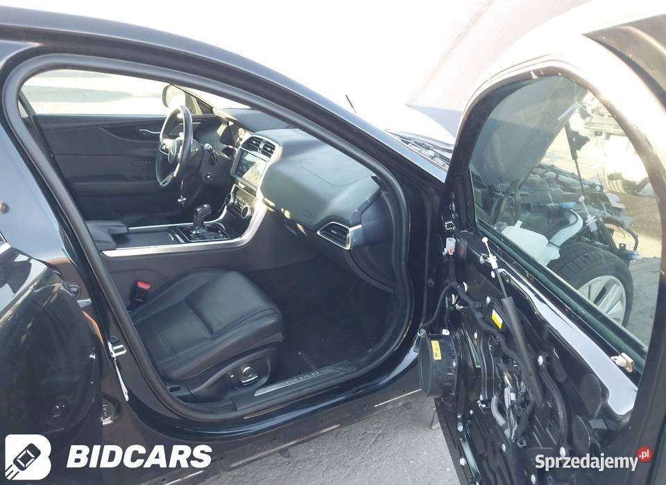 Jaguar Xe S AWD uszkodzony w Polsce Mińsk Mazowiecki