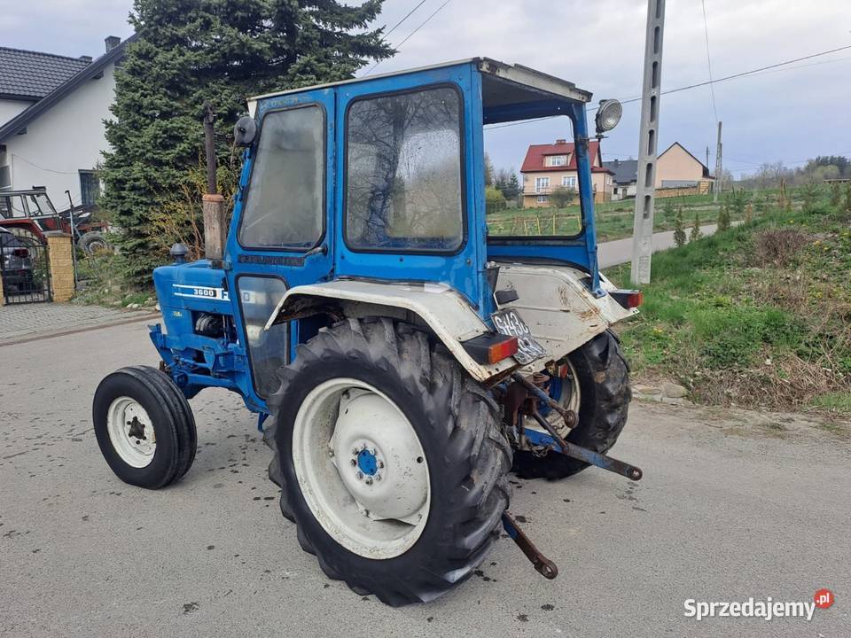 Ciągnik rolniczy traktor ford 3600 Skrzynia biegów Manualna Limanowa sprzedam