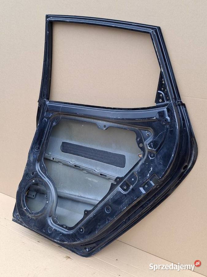 HYUNDAI IX 20 DRZWI PRAWE TYLNE PRAWY TYŁ osobowe Bieleń sprzedam