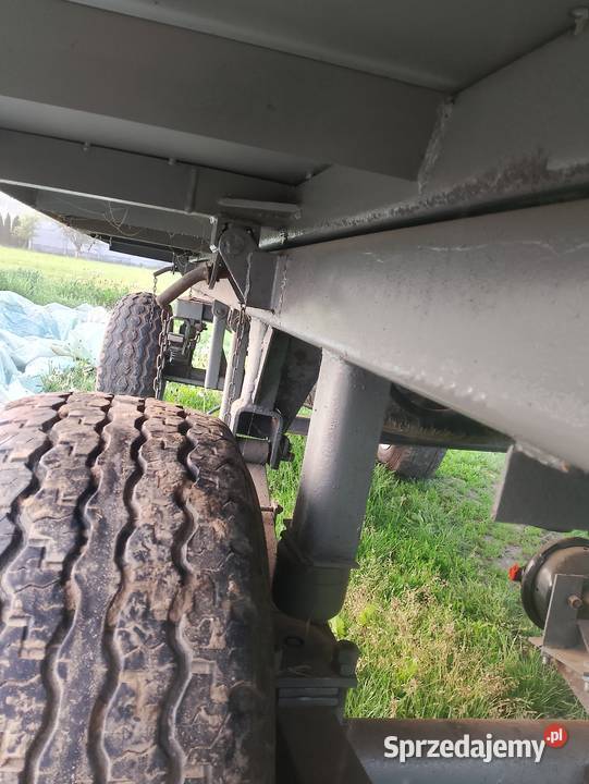 Przyczepa autosan wywrotka na boki 2 sztuki