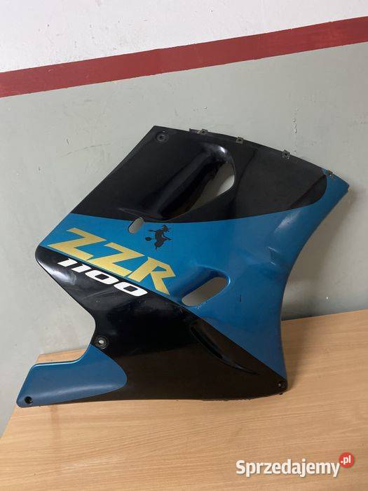 Kawasaki ZZR 1100 Bok Boczek Prawa owiewka Pozostałe Poznań