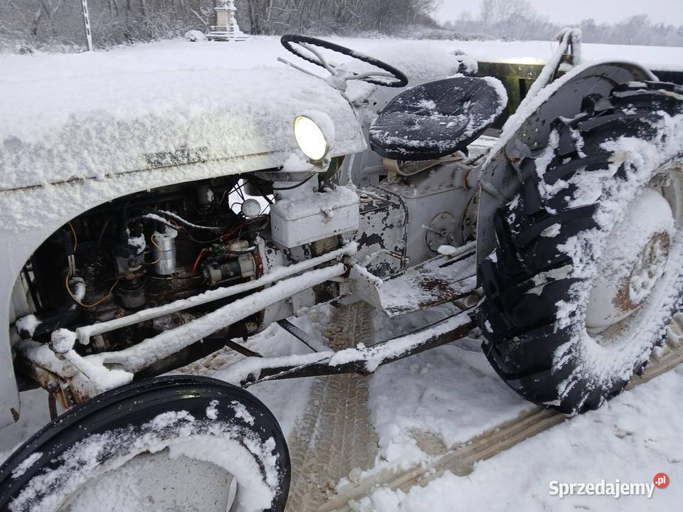 Ciągnik Mf Ta 20 ładny Nowy Korczyn sprzedam