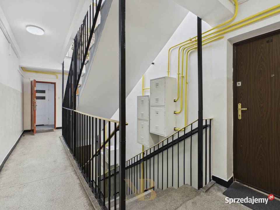 3pok z balkonem 465m oddzielna kuchnia Parking 47m2 mazowieckie Warszawa