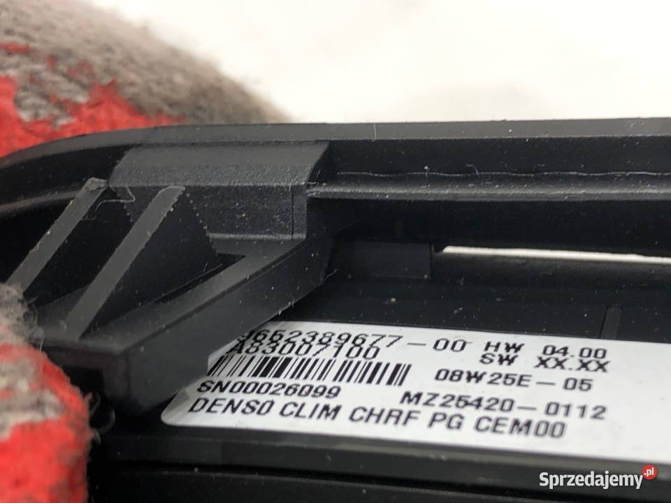 PANEL STEROWANIA NAWIEWU KLIMATYZACJI PRAWY osobowe Panele sterowania, przełączniki