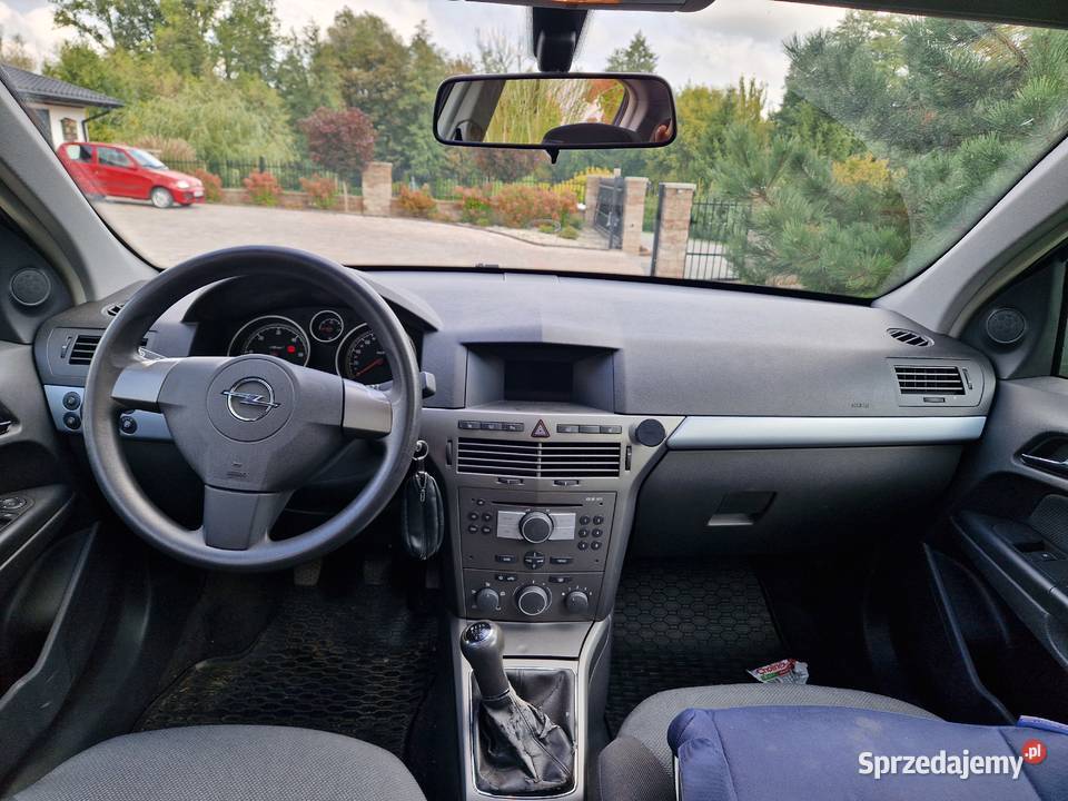 Opel Astra 19 CDTI 150 nieuszkodzony Ćmielów