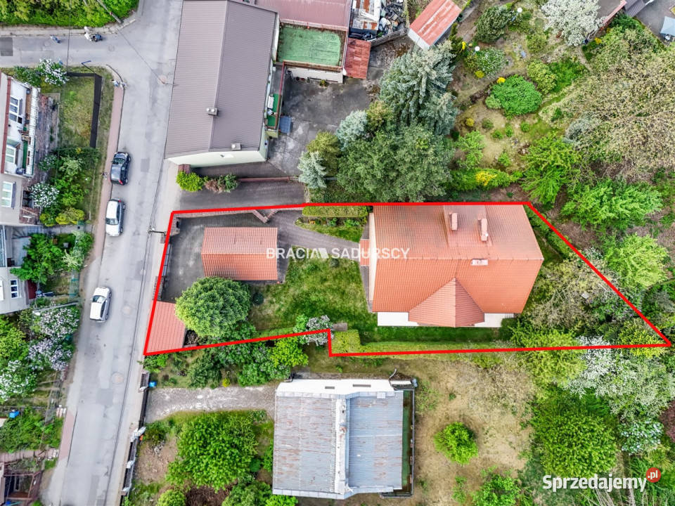 sprzedaży domu wolnostojącego Kraków 220m2 mieszkalny