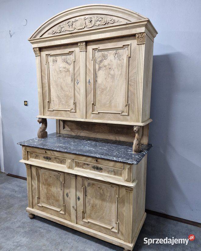 Orzechowy Kredens z Czeczotą i Marmurem Marki