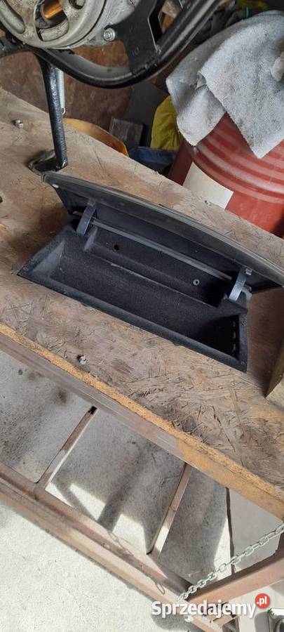 Vw multivan t5 schowek Świebodzin