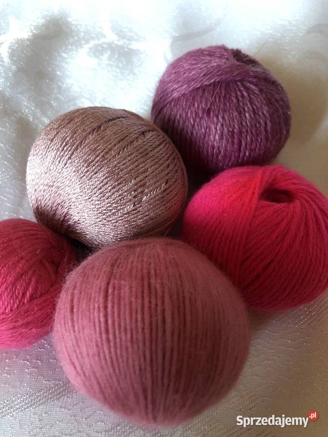 wełna włóczka wyprzedaż resztki waga 130 do 155 Zegrze sprzedam