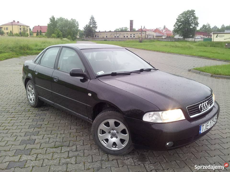 Audi A4 2000r sedan 6biegowy 150 25tdi okazja 1km świętokrzyskie Małogoszcz