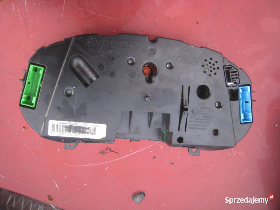 Liczniki zegary zegar Audi A3 8L 96 benzyna 8L0 osobowe Motoryzacja Kraków sprzedam