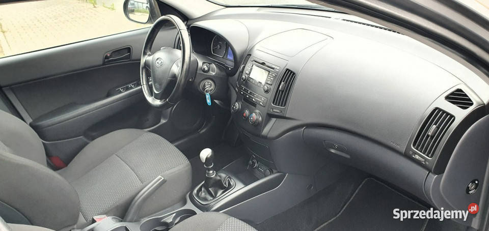 Hyundai i30 Niski przebieg zadbane autoSprawna centralny zamek i30 śląskie Przyszowice
