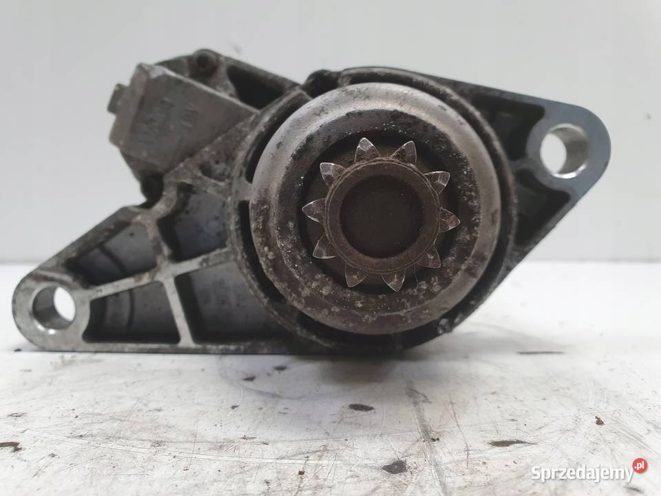 VW Polo IV 12 6V ROZRUSZNIK valeo 02T911023S