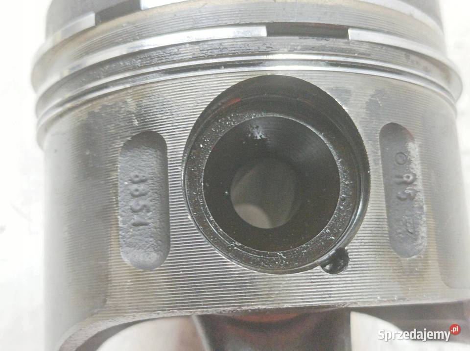 TŁOK 22 CDI MercedesBenz Sprinter II 2006 osobowe